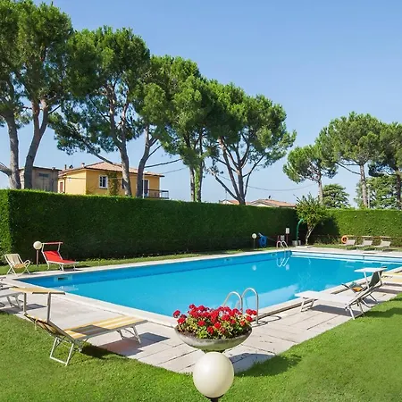 Luxury Penthouse/pool/50m To דירה