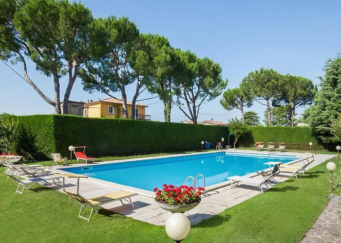 Luxury Penthouse/pool/50m To Lägenhet