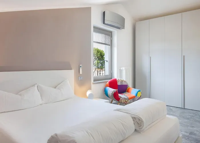 Luxury Penthouse/pool/50m To Lägenhet Bardolino